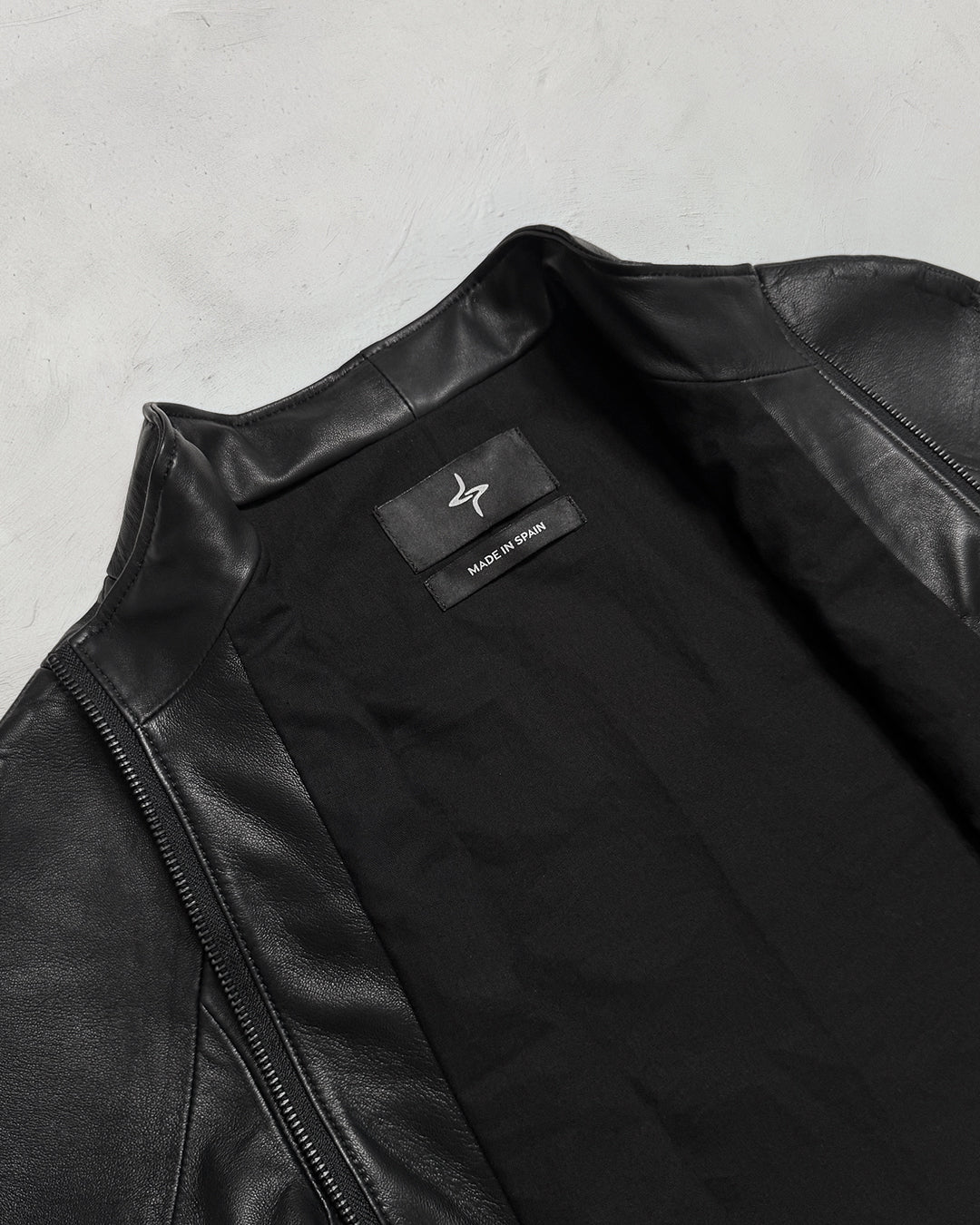 ALJ-031 Jacket