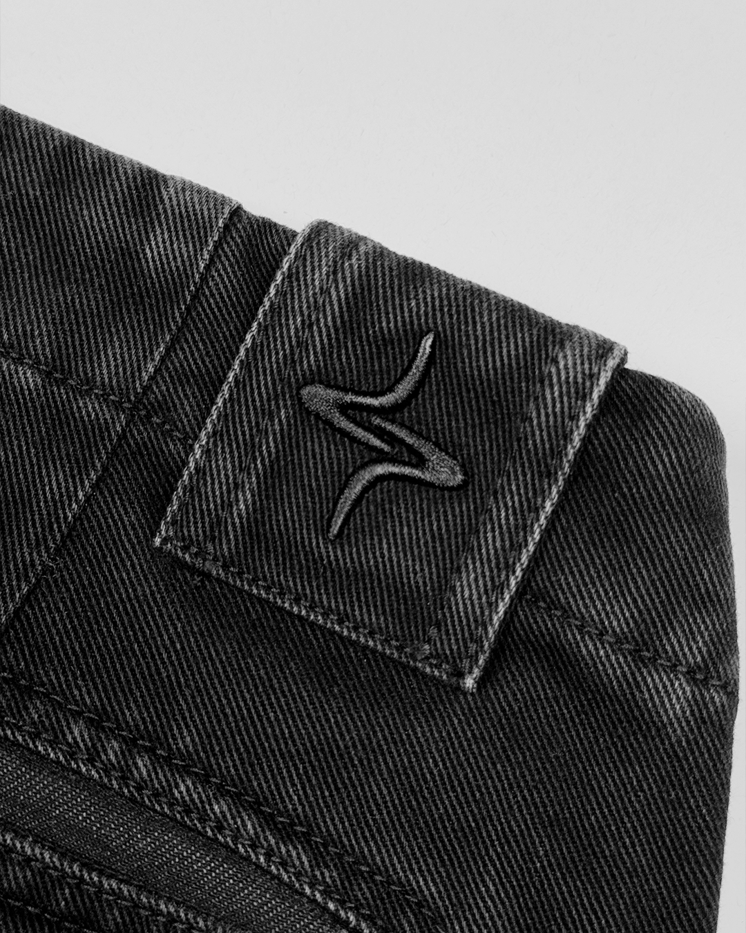 VTX-018 Pants – DULSE1000 VTX-018 Pants – DULSE1000